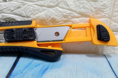 TOLSEN 30003 Industrial Snap-off Cutter | 18×100mm | ABS + TPR Case | 3 Blades Included | Flat Push Button | Model: 30003_img_3